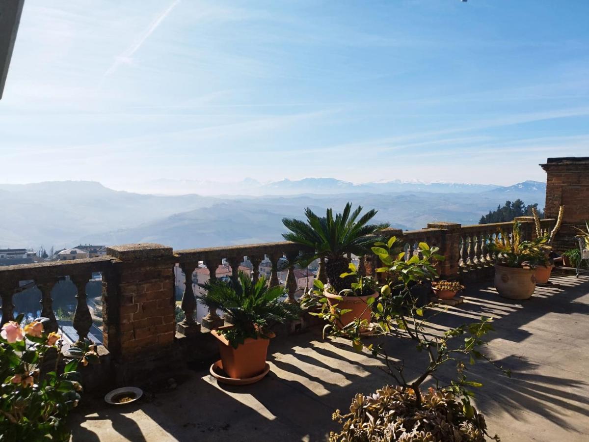 B&B Leopardi Montefiore dellʼAso Dış mekan fotoğraf
